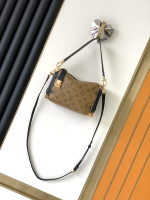코팅된 캔버스 여행 노안 루이 비통 M46358 LV 측면 트렁크 모너그램 어깨에 메는 백
