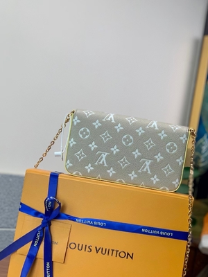 하얀 포세트 펠리시에 LV 가방은 도시 모너그램 엠프레인테에서 상승합니다