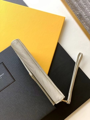 캐비어 YSL 모너그램은 가죽 봉투 클러치백을 퀼트를 넣어 누볐습니다