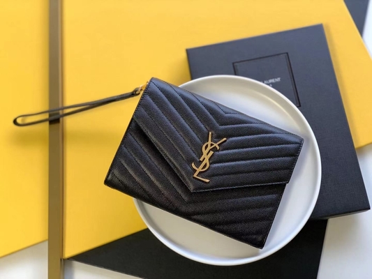 캐비어 YSL 모너그램은 가죽 봉투 클러치백을 퀼트를 넣어 누볐습니다